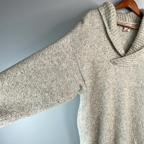 VINTAGE Men’s Hand Knit Grey 100% Wool Shawl Collar Sweater Coastal Size L - Picture 5 of 10